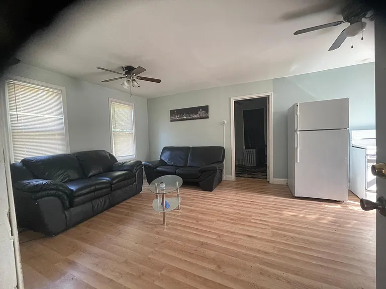 7917 S Coles Ave — Photo 1