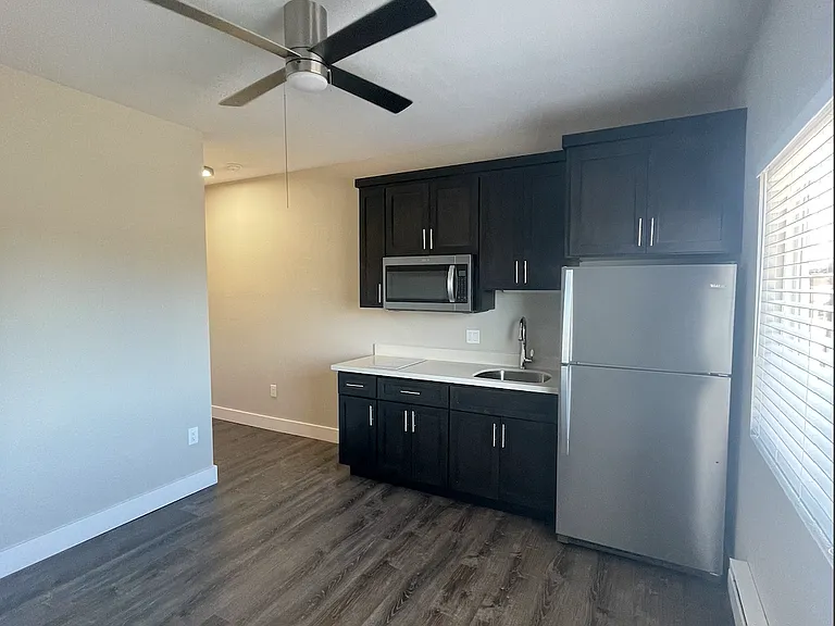 202 E Lake Ave #208 — Photo 6