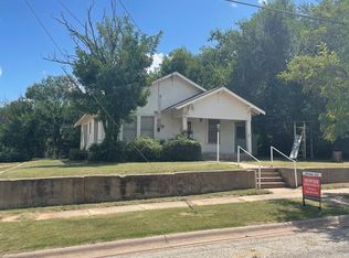 607 W 3rd St, Sweetwater, TX 79556