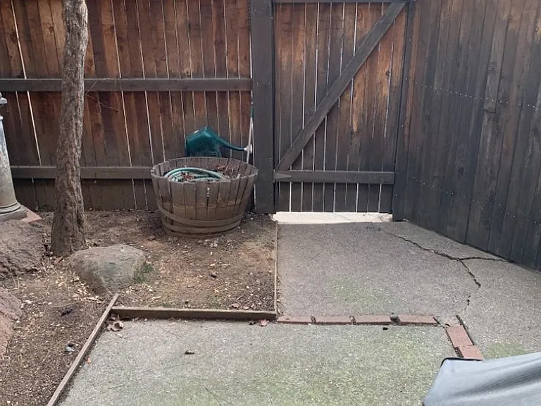 2011 Alta Loma St — Photo 12