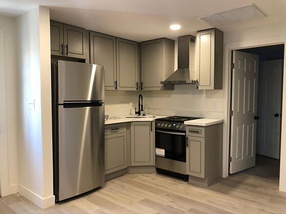 2nd image of 1126 S 10th St #B