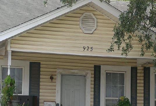 4th image of 925 Elgie St