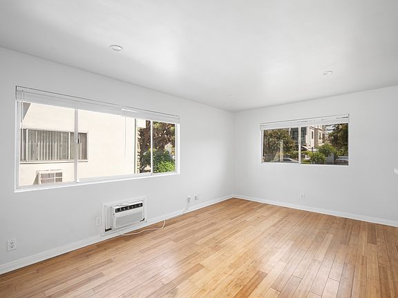 4th image of 351 Salem St APT 1