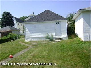 4th image of 1215 Dartmouth St
