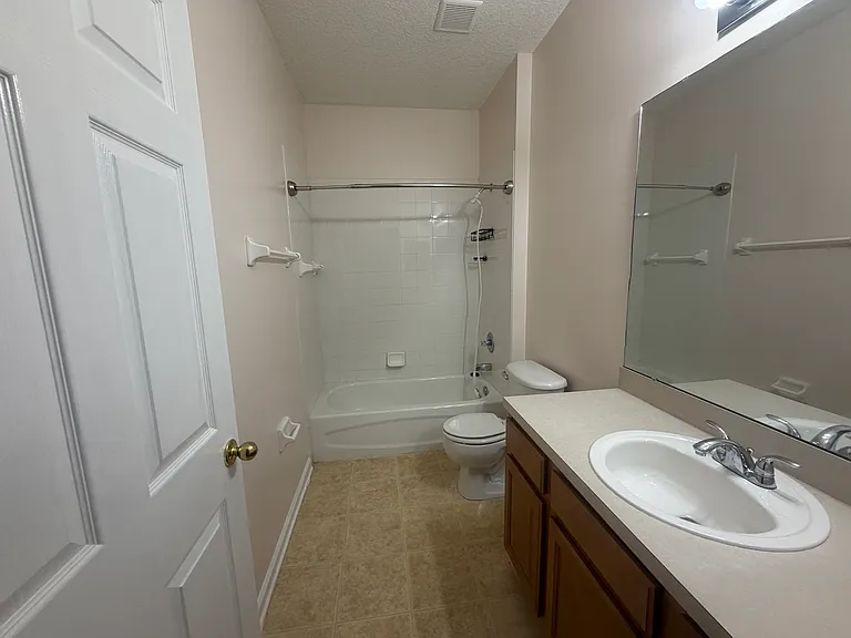 1075 Three Forks Ct — Photo 15