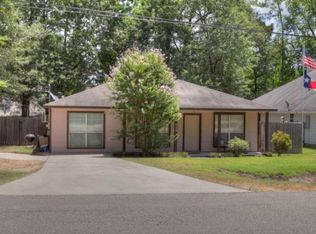 413 Shawnee Dr, Montgomery, TX 77316