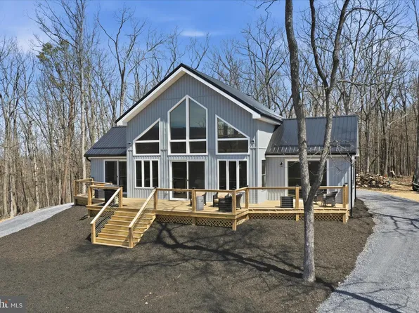 432 Lost Point Ln, Berkeley Springs, WV 25411