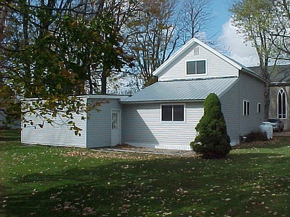 3rd image of 31506 Lake St