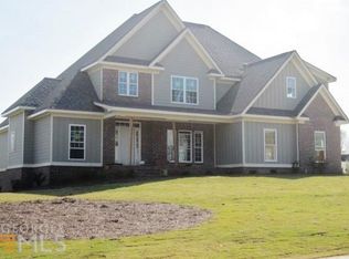 1924 Oldfield Dr, Bogart, GA 30622