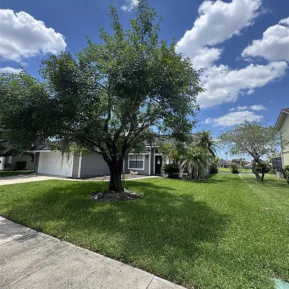 14760 Eagles Crossing Dr — Photo 3