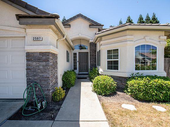 2nd image of 2597 E Plymouth Way