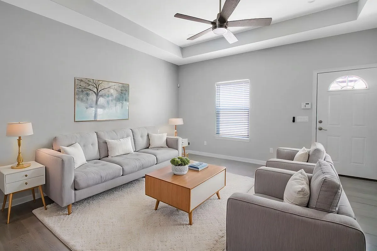 2 bed, 2.0 bath, 1050 sqft, $995 — Photo 3