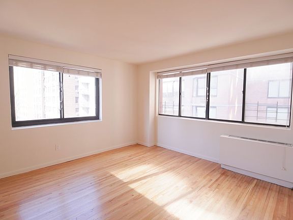 3rd image of 353 E 78th St APT 7c