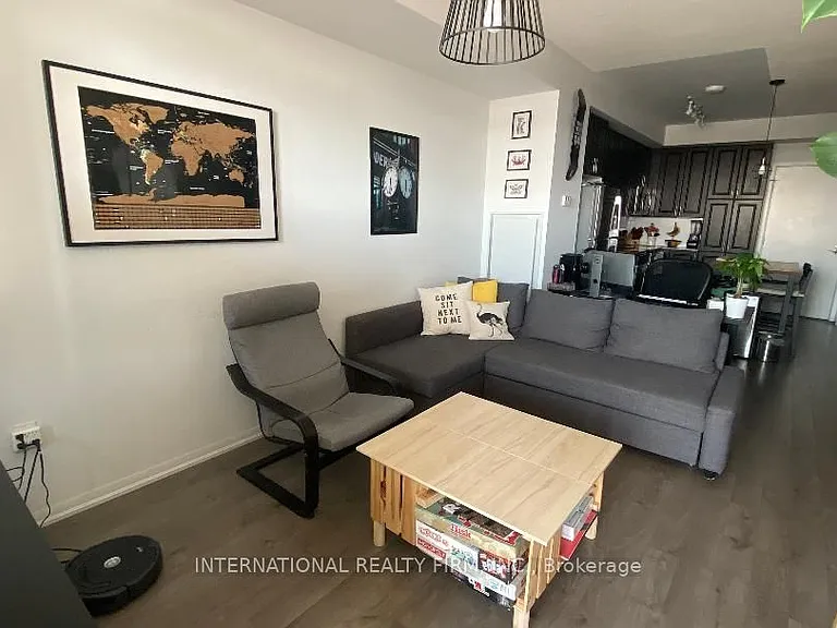 3091 Dufferin St #601 — Photo 7