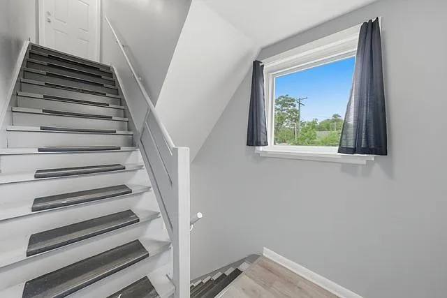 1 bed, 800 sqft, $1,100 — Photo 2
