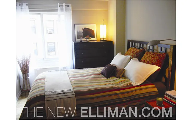 Sold by Douglas Elliman | media 8