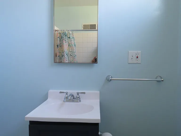 1714 Castro St — Photo 30