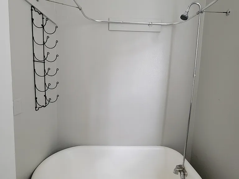 146 6th Ave #8 — Photo 11