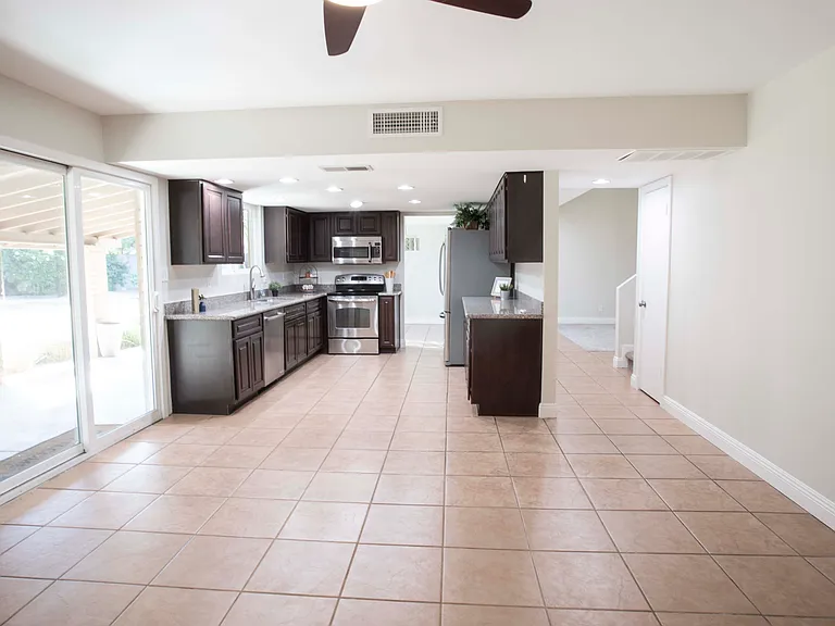 1761 S Henkel Cir — Photo 4