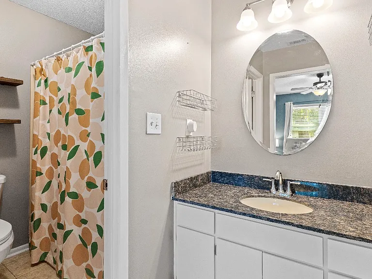 206 Seville Cir — Photo 7