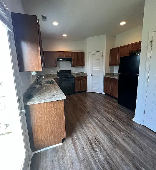 2812 Burnt Mill Rd — Photo 8