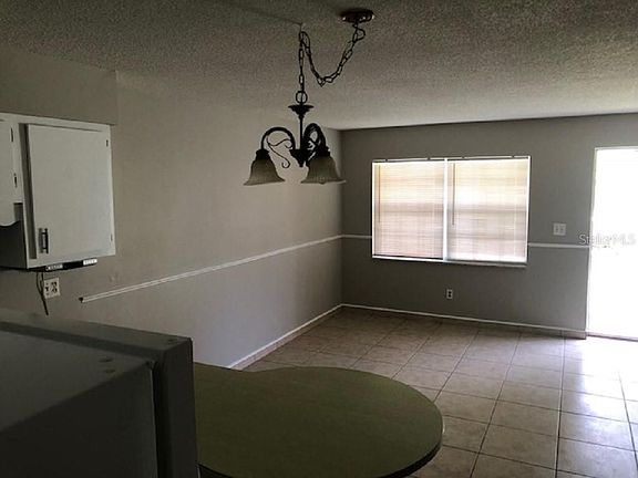 3rd image of 1031 Columbia Ave APT E