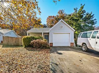 529 E Evergreen Ln, Fayetteville, AR 72703