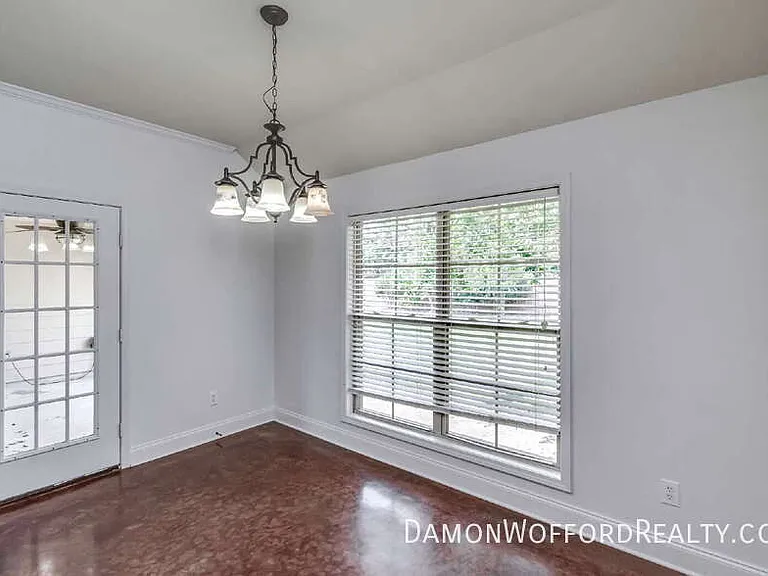 107 Emry Cv — Photo 23