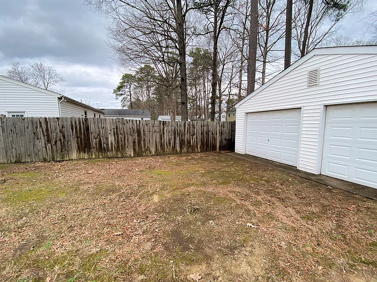 218 Mona Dr — Photo 39