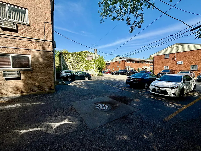1404 W Estes Ave #2A — Photo 26
