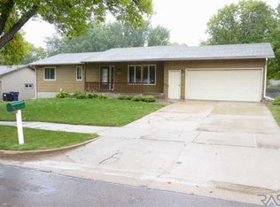 5409 W 51st St, Sioux Falls, SD 57106