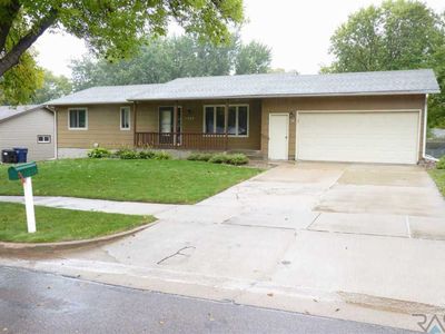 5409 W 51st St, Sioux Falls, SD, 57106