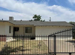 4663 E Hamilton Ave, Fresno, CA 93702