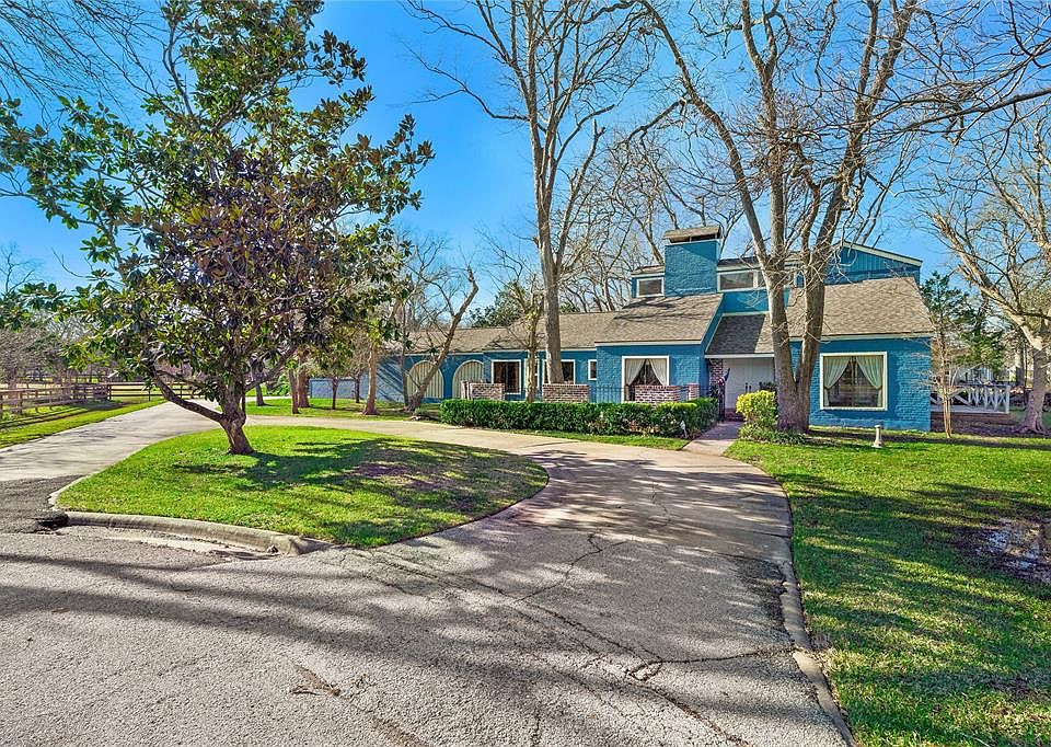1st image of 5230 Meadow Forest Dr
