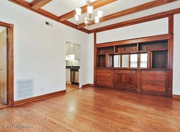 5th image of 4533 N Magnolia Ave