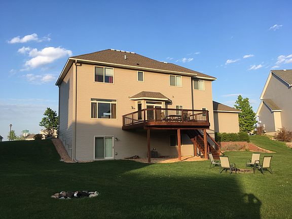 3rd image of 12680 Foxhill Ave N