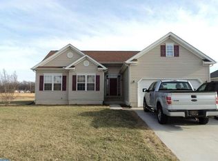 416 Beuvale Ln, Dover, DE 19904
