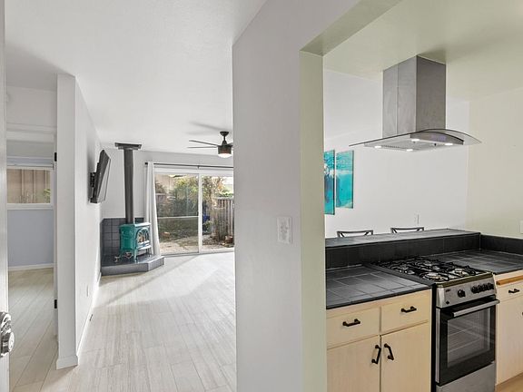 3rd image of 1863 Halterman Ave APT B1