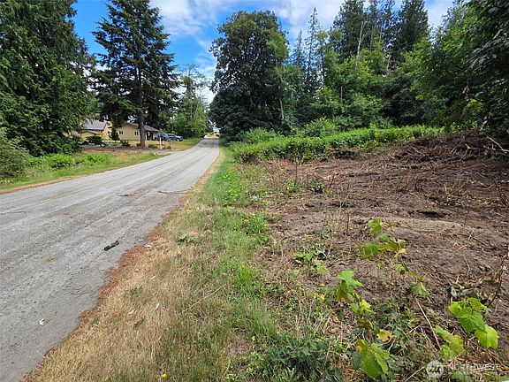3rd image of 73 A Saratoga Drive