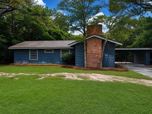 616 Prince Ave, Tifton, GA 31794