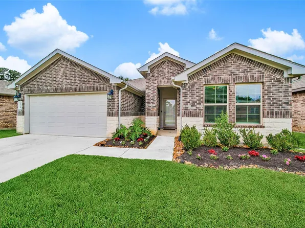 2326 Strong Horse Dr, Conroe, TX 77301