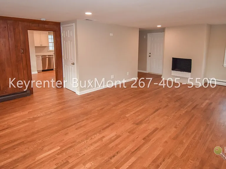 1022 Old Valley Forge Rd — Photo 5