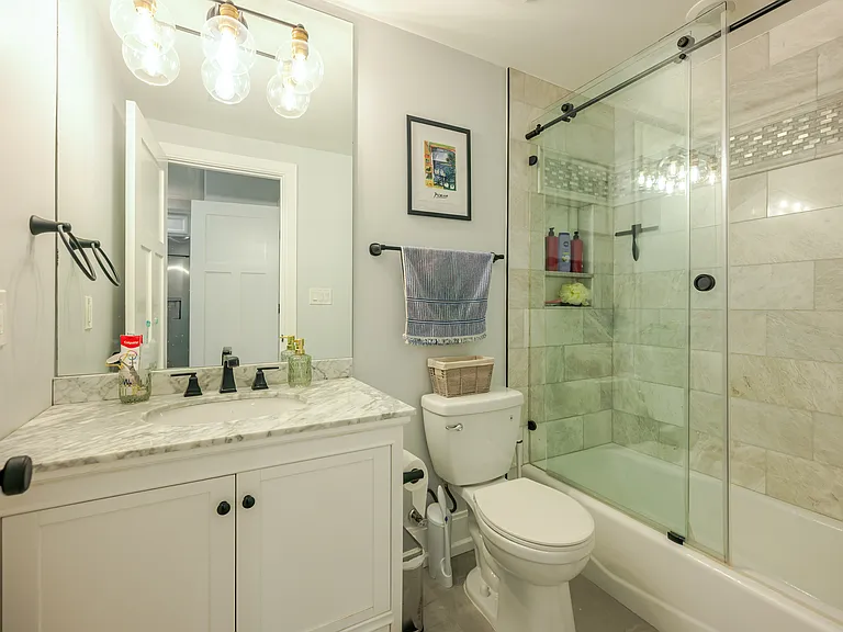 1320 Belmont St NW #1 — Photo 10