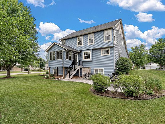 5th image of 2454 Sandstone Pl