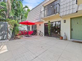 1700 Embassy Dr APT 504, West Palm Beach, FL 33401