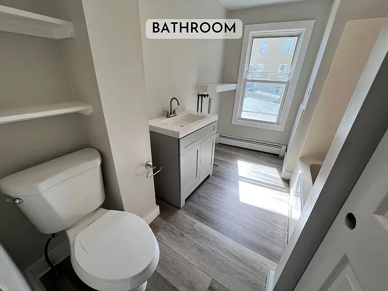 32 Pool St #201 — Photo 7