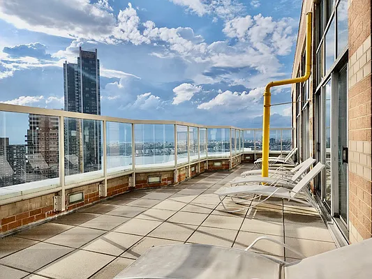 Rented by T&T Real Estate | media 22