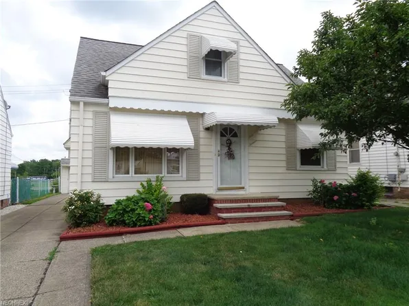 6013 E 135th St, Garfield Heights, OH 44125
