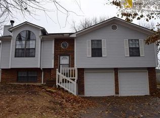 2135 SE 5th St, Lees Summit, MO 64063