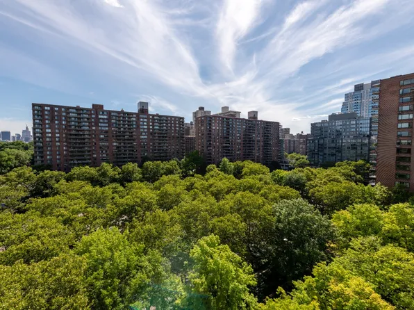400 Central Park West 9K image 4 of 4